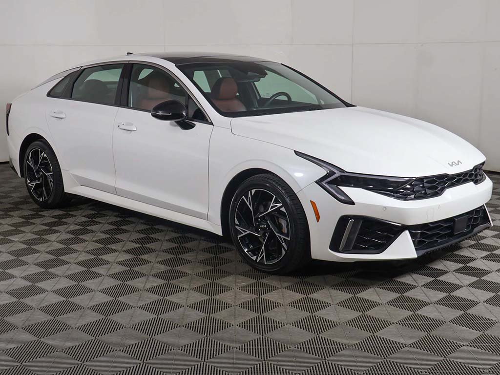 Used 2025 Kia K5 GT-Line w/ GT-Line Premium Package FWD image 2