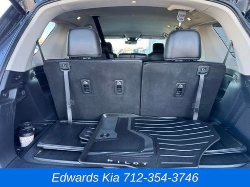 Used 2025 Honda Pilot EX-L image 13