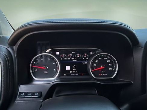 Used 2021 Chevrolet Silverado 2500 High Country w/ Z71 Off-Road Package image 15