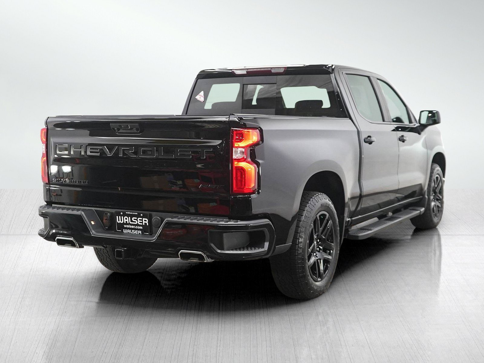 Used 2024 Chevrolet Silverado 1500 RST w/ Convenience Package II AWD/4WD image 5