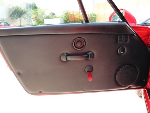 Used 1993 Porsche 911 RS America image 15