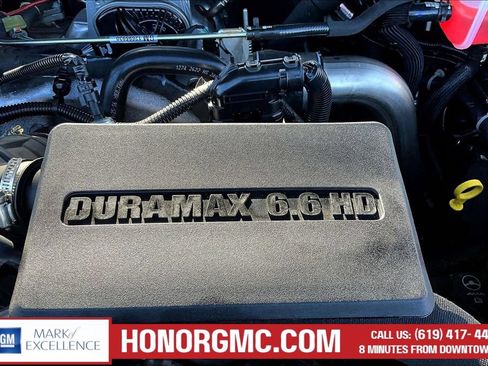 Used 2025 GMC Sierra 3500 Denali Ultimate AWD/4WD image 32