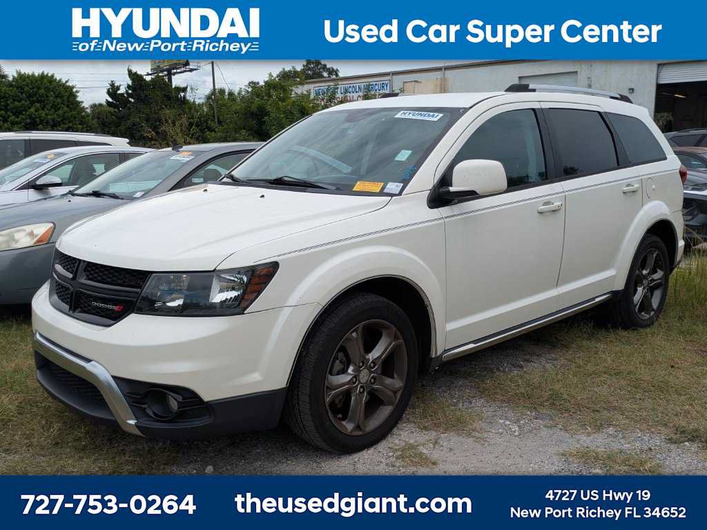 Used 2015 Dodge Journey Crossroad w/ Flexible Seating Group FWD image 1