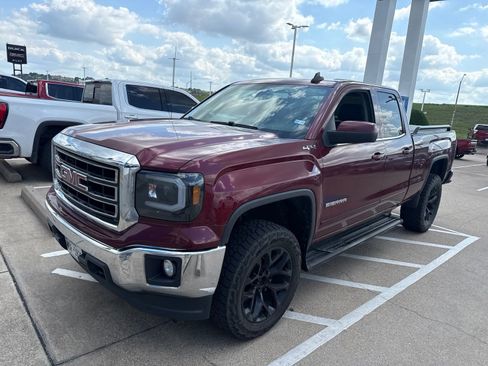 Used 2015 GMC Sierra 1500 SLE w/ SLE Value Package AWD/4WD image 1