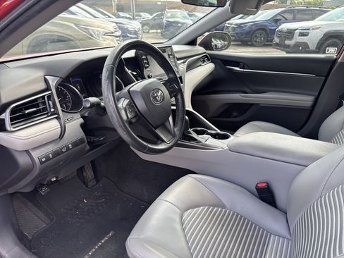 Used 2021 Toyota Camry SE FWD image 10