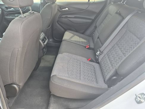 Used 2024 Chevrolet Equinox LT FWD image 23
