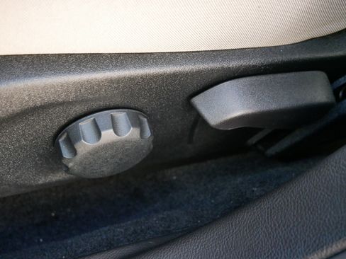 Used 2018 Ford Fusion S image 12