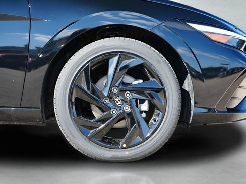 New 2026 Hyundai Elantra SEL Sport Premium FWD image 10
