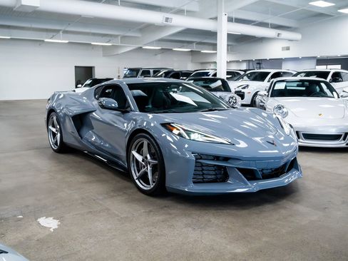 Used 2025 Chevrolet Corvette E-Ray w/ ZER Performance Package AWD/4WD image 22
