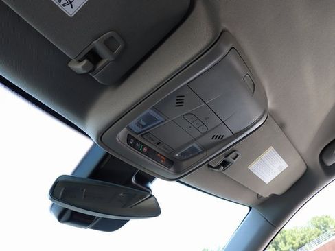 Used 2022 Cadillac XT4 Premium Luxury w/ Safety Alert Package image 19