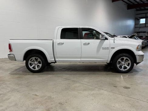Used 2013 RAM 1500 Laramie w/ Convenience Group AWD/4WD image 7