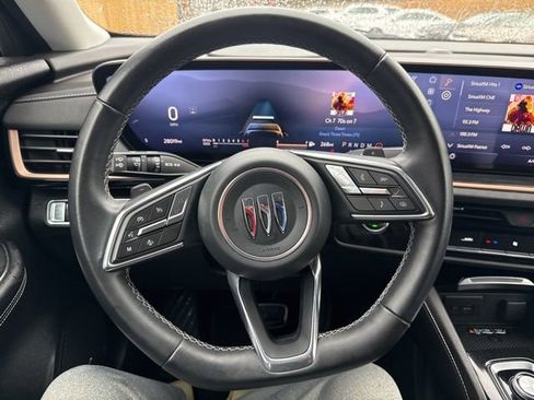 Used 2024 Buick Envision Sport Touring image 22