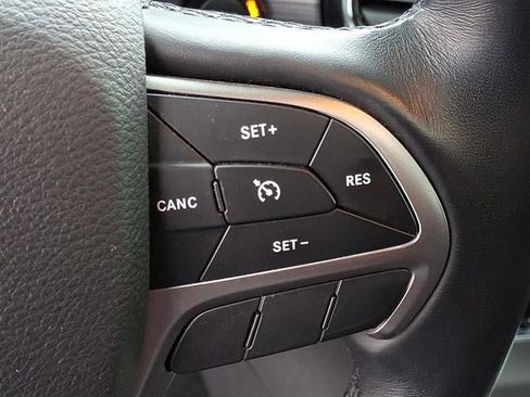 Used 2021 Jeep Grand Cherokee Laredo X image 26