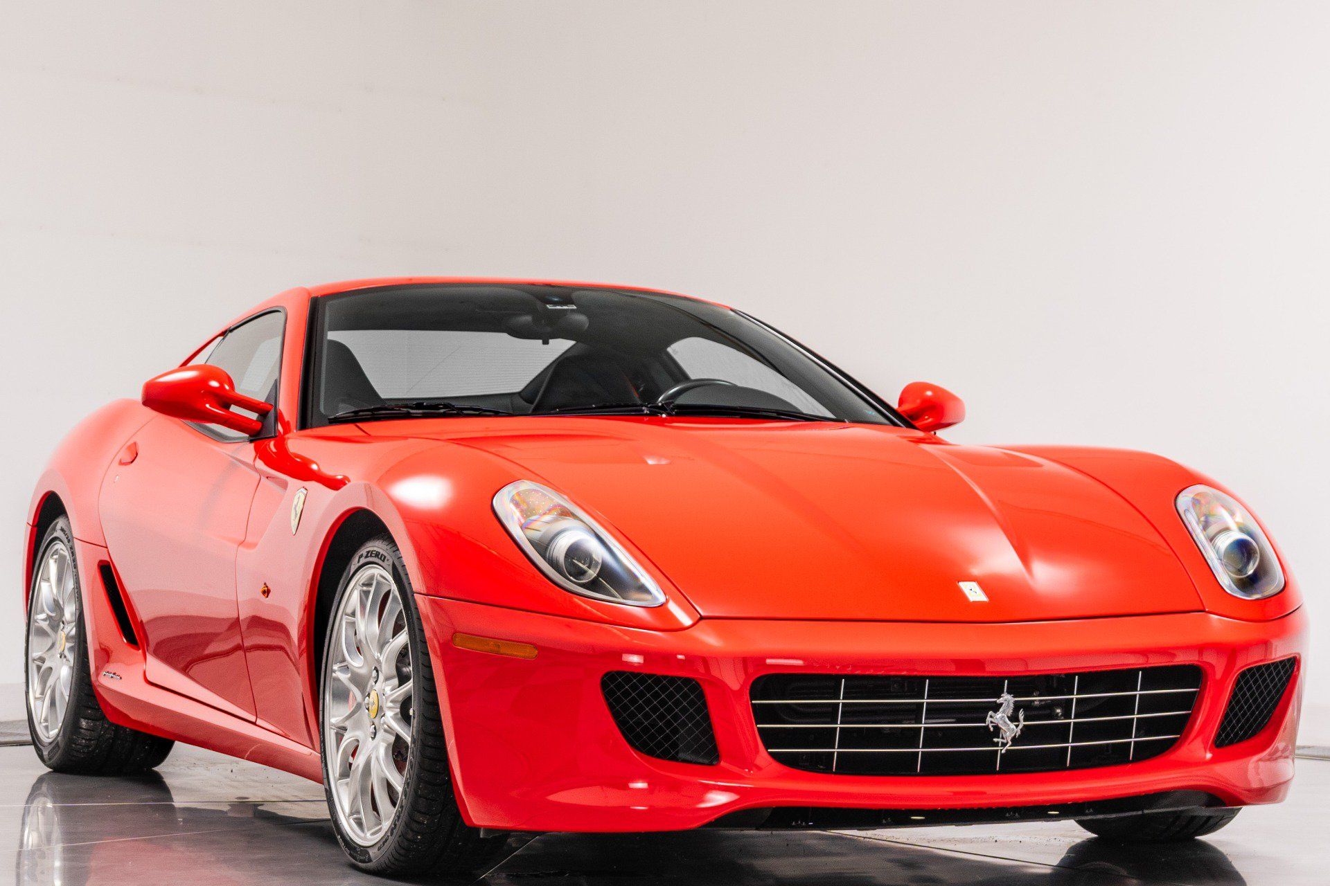 Used 2008 Ferrari 599 GTB Fiorano RWD image 3