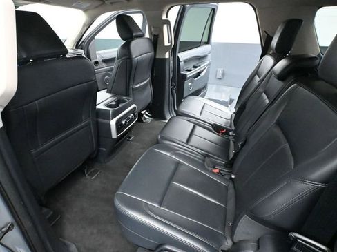 Used 2024 Ford Expedition Max XLT image 38