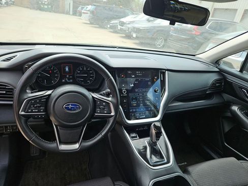 Used 2025 Subaru Outback Premium image 16