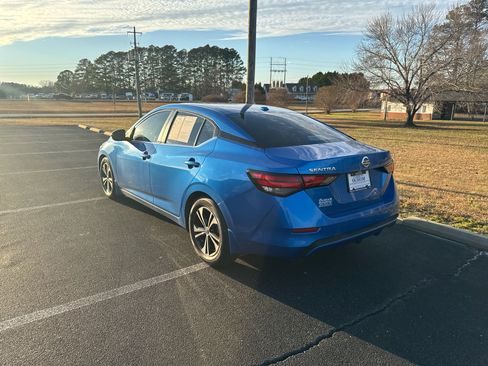 Used 2020 Nissan Sentra SV image 7