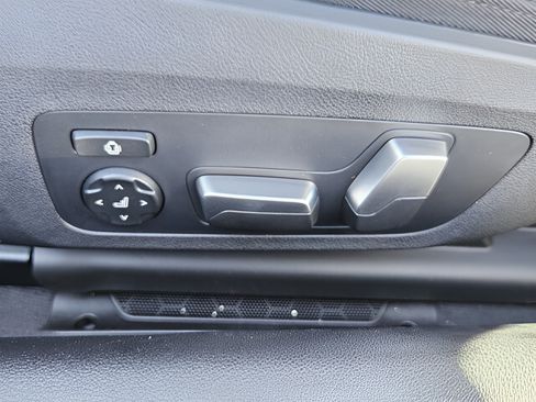 New 2026 BMW 840i Coupe w/ Driving Assistance Package RWD image 19