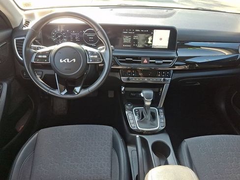 Used 2024 Kia Seltos S AWD/4WD image 19