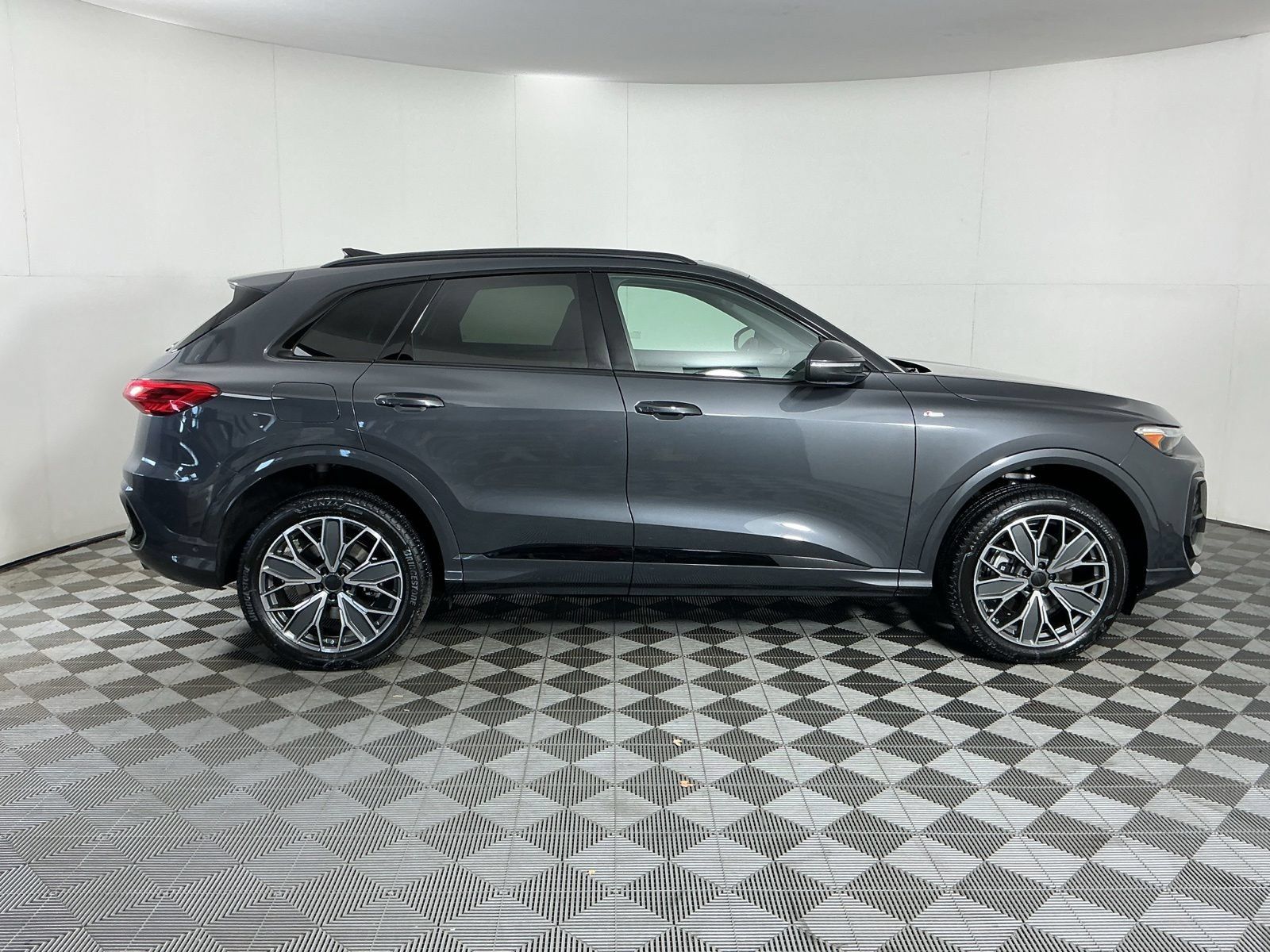 New 2026 Audi Q5 2.0T AWD/4WD image 10