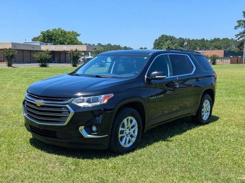 Used 2020 Chevrolet Traverse LT FWD image 7