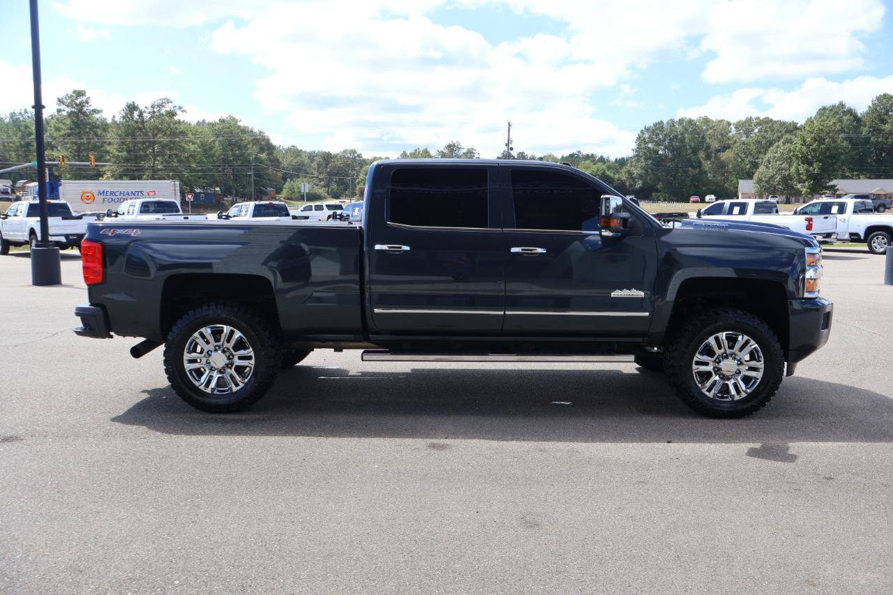 Used 2017 Chevrolet Silverado 3500 High Country w/ Duramax Plus Package AWD/4WD image 4
