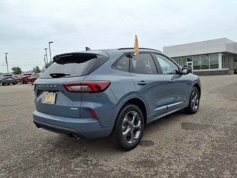 Certified 2023 Ford Escape ST-Line w/ Tech Pack #1 AWD/4WD image 7