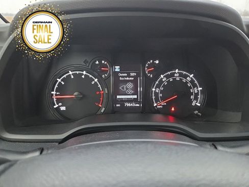 Used 2022 Toyota 4Runner SR5 image 34