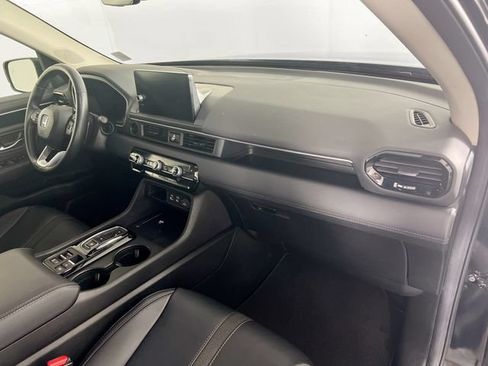 Certified 2024 Honda Pilot EX-L image 32