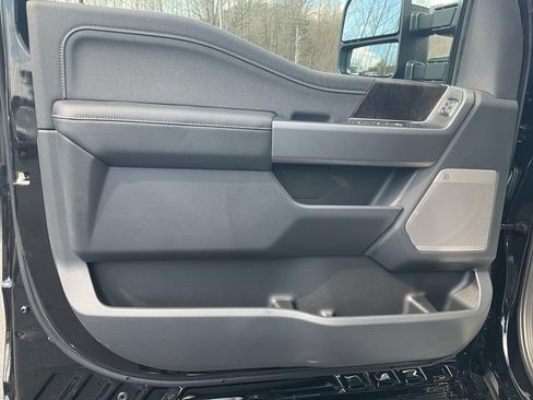 New 2026 Ford F250 Lariat w/ Chrome Package AWD/4WD image 17