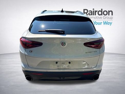 Used 2023 Alfa Romeo Stelvio Sprint AWD/4WD image 6