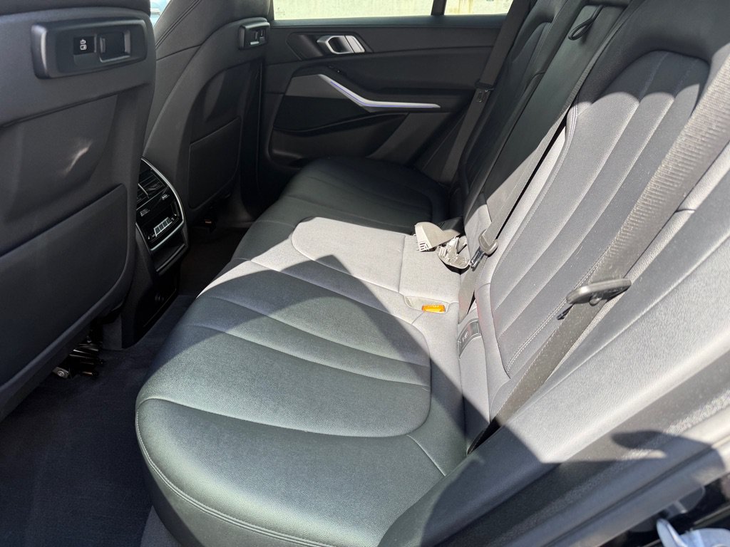 Used 2019 BMW X5 xDrive40i w/ Convenience Package AWD/4WD image 17