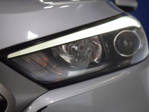 Used 2017 Hyundai Tucson SE image 29