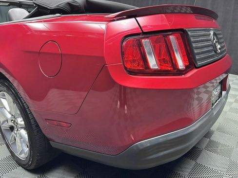 Used 2010 Ford Mustang Premium RWD image 22