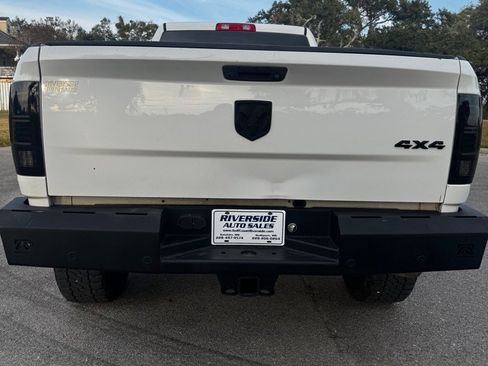 Used 2017 RAM 2500 Tradesman w/ Chrome Appearance Group image 4