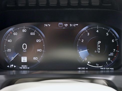 Used 2021 Volvo XC90 T6 Inscription AWD/4WD image 16