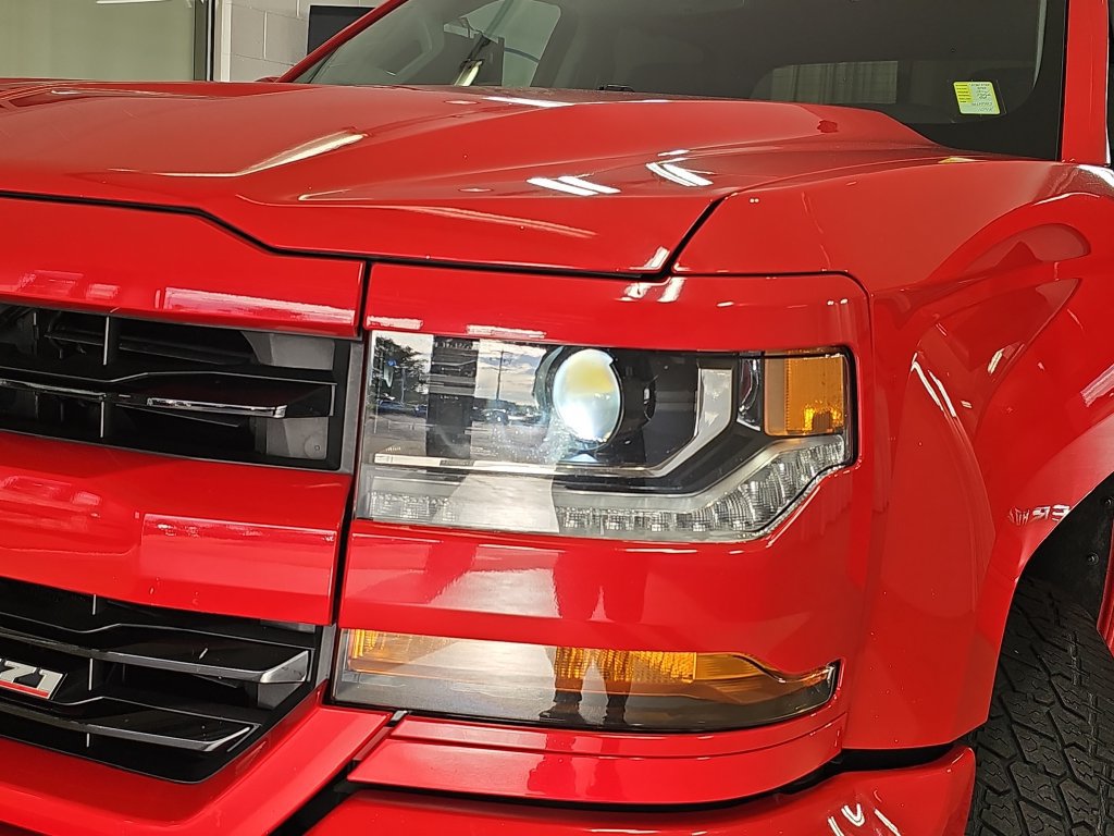 Certified 2018 Chevrolet Silverado 1500 LT w/ All Star Edition AWD/4WD image 35