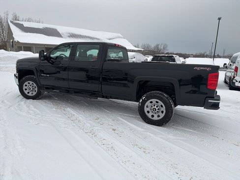 Used 2017 Chevrolet Silverado 3500 W/T w/ Snow Plow Prep Package image 4
