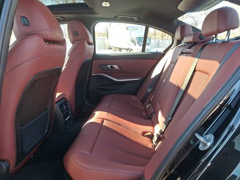 Used 2022 BMW 330i xDrive Sedan w/ Premium Package 2 image 10