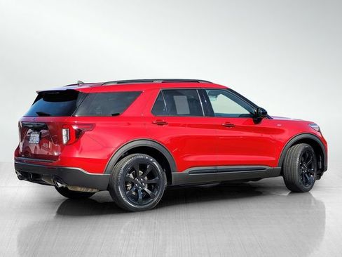 Certified 2023 Ford Explorer ST-Line w/ Class IV Trailer Tow Package image 4