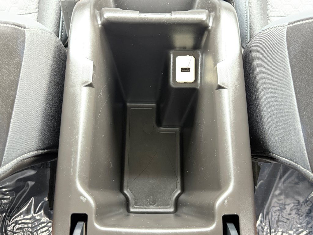 Used 2016 Chevrolet Colorado Z71 AWD/4WD image 39