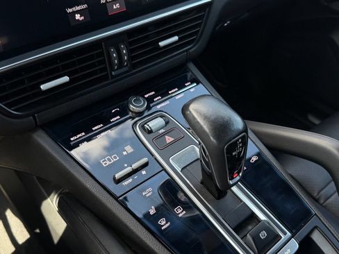 Used 2019 Porsche Cayenne AWD/4WD image 22