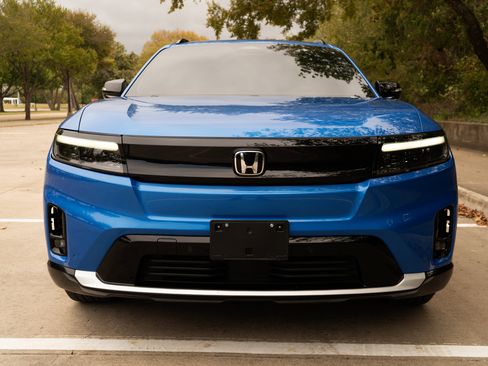 Used 2024 Honda Prologue Touring image 3