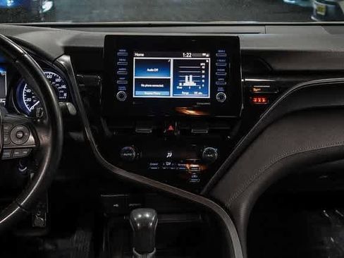 Used 2021 Toyota Camry SE image 13