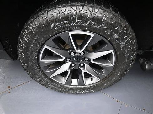 Used 2021 Chevrolet Tahoe Z71 AWD/4WD image 29