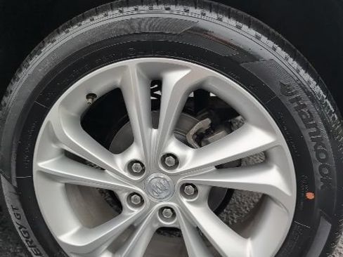 Used 2022 Buick Encore GX Preferred w/ Cold Weather Comfort Package FWD image 10