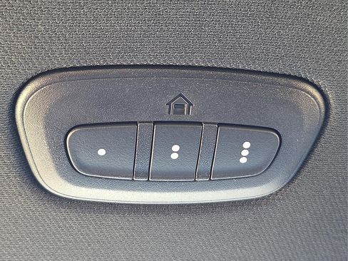 New 2026 RAM 1500 4x4 Crew Cab image 21