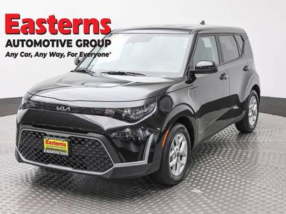Used 2025 Kia Soul LX w/ LX Technology Package