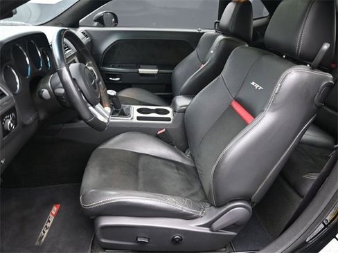Used 2012 Dodge Challenger SRT8 w/ Premium Sound Group image 19
