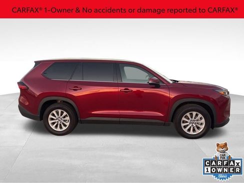 Used 2025 Toyota Grand Highlander AWD image 3